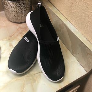 New lite racer slip on